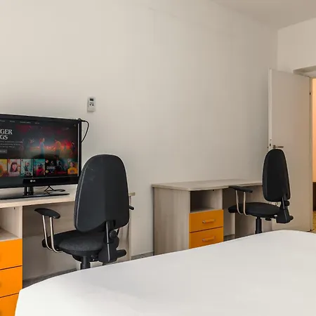 Veturia Guest house *